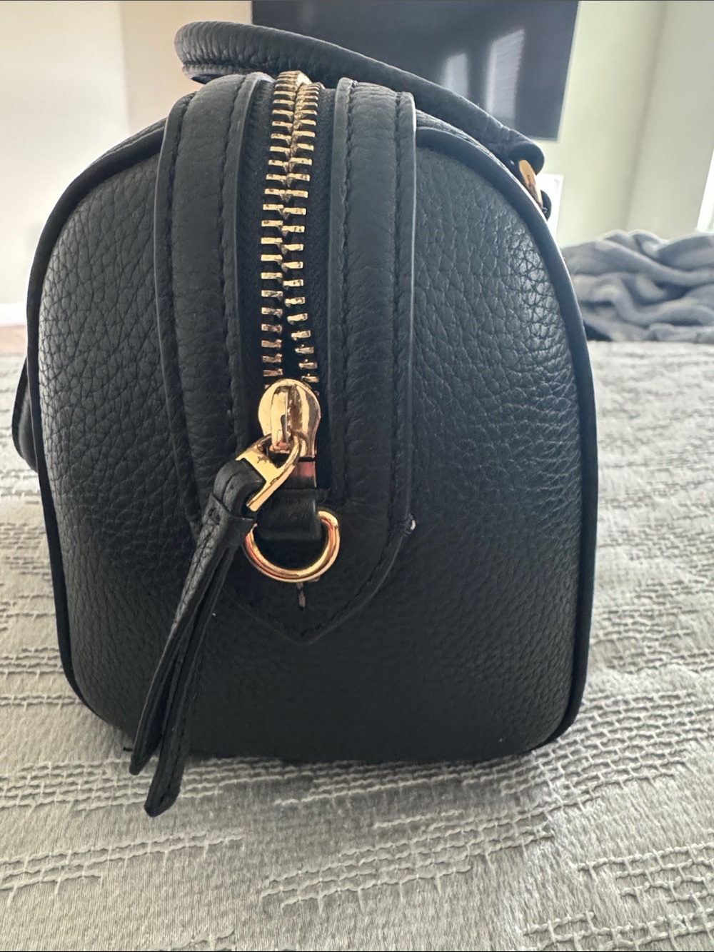 Tory Burch Black Pebbled Leather Crossbody with Tassel - Picture 3 of 7